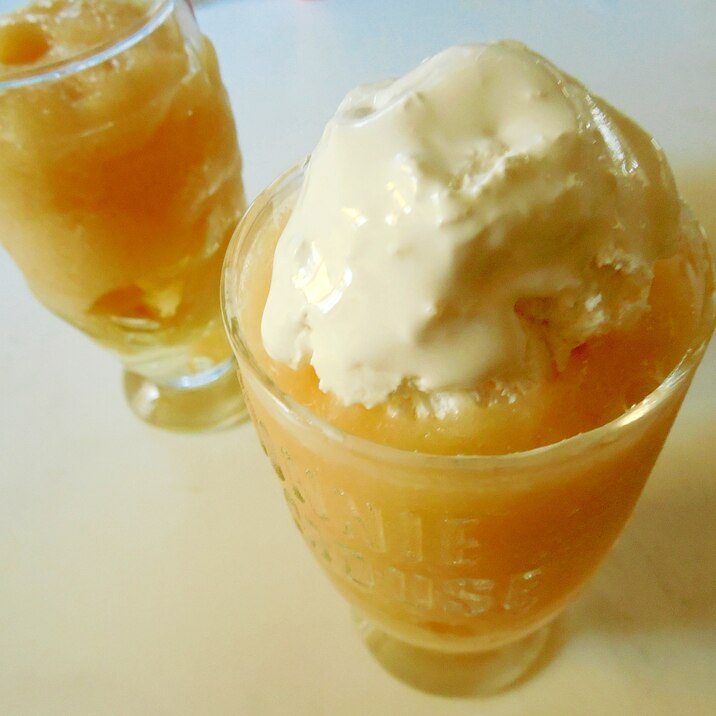 桃たっぷりフラペチーノ レシピ 作り方 By ドキンちゃん0298 楽天レシピ